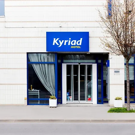 Kyriad 2* Viry-Châtillon