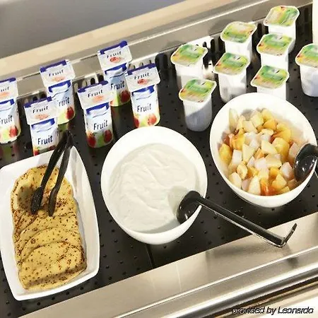 Kyriad Вири-Шатийон