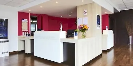 Kyriad 2* Вири-Шатийон